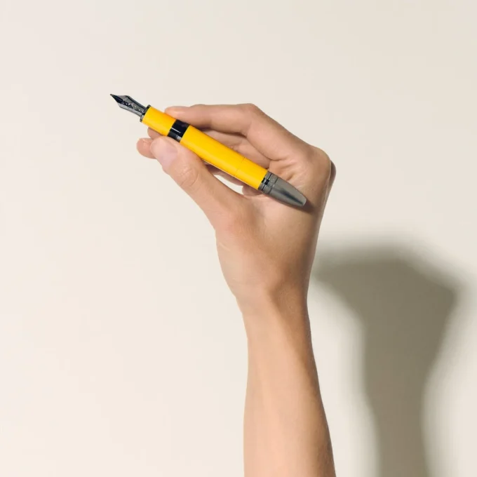 Great Characters Enzo Ferrari Special Edition Giallo Modena Stilou M