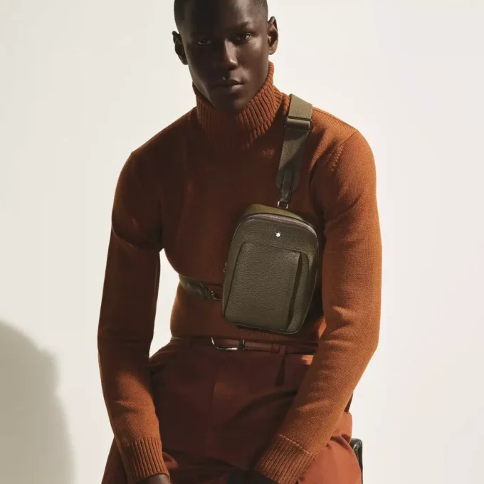 Montblanc Companion pe geantă de corp