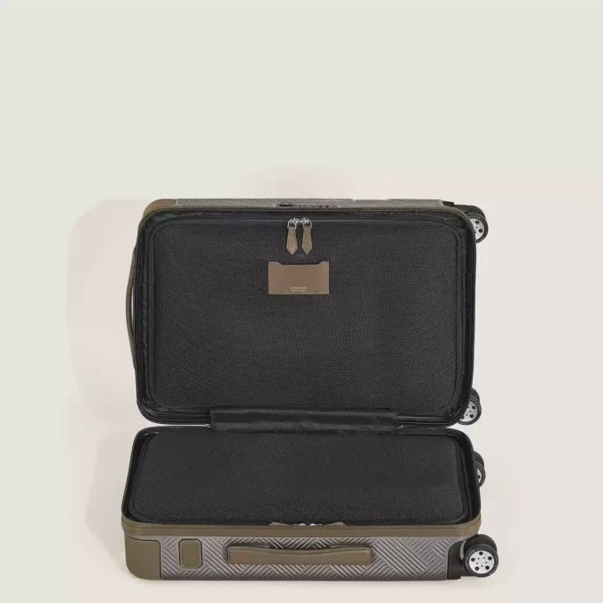 #MY4810 Extreme 3.0 cabină compactă