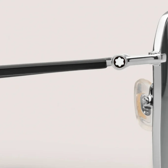 Ochelari de soare pătrați cu ramă metalică argintie