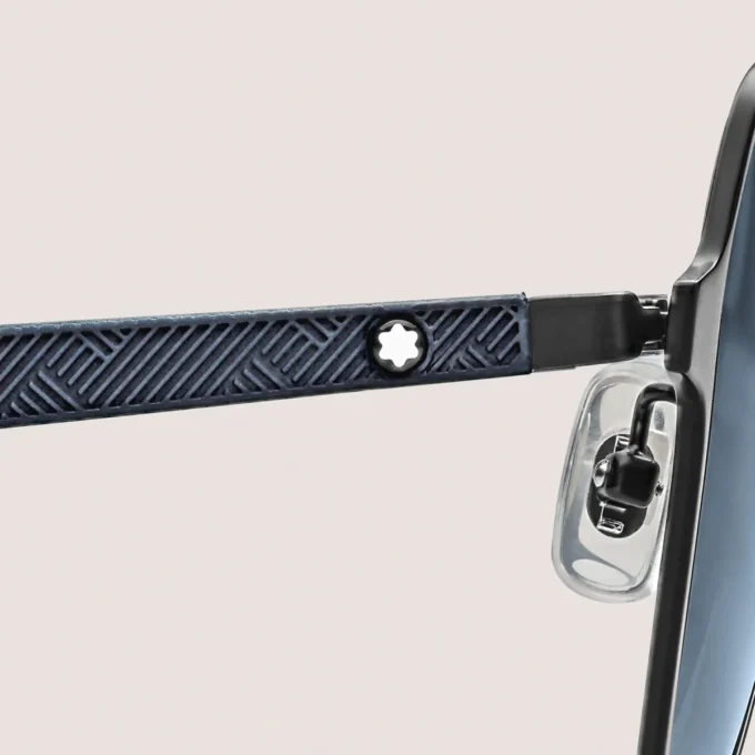 Ochelari de soare pătrați cu ramă metalică neagră